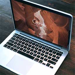 Free-MacBook-PSD-Mockup
